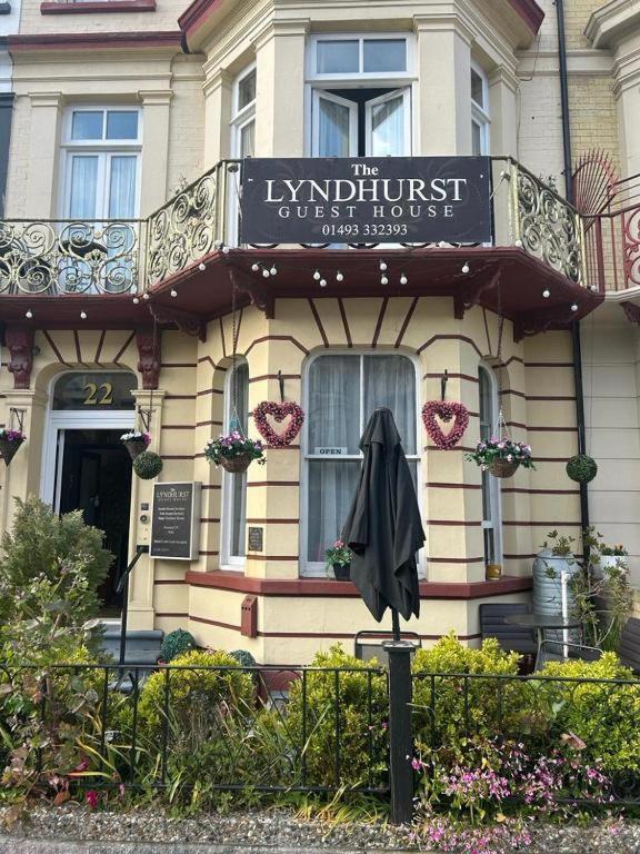 The Lyndhurst Guest House Γκρέιτ Γιάρμουθ Εξωτερικό φωτογραφία