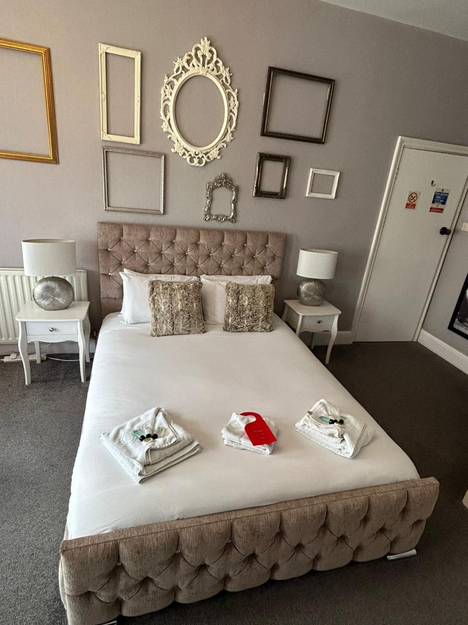 The Lyndhurst Guest House Γκρέιτ Γιάρμουθ Εξωτερικό φωτογραφία