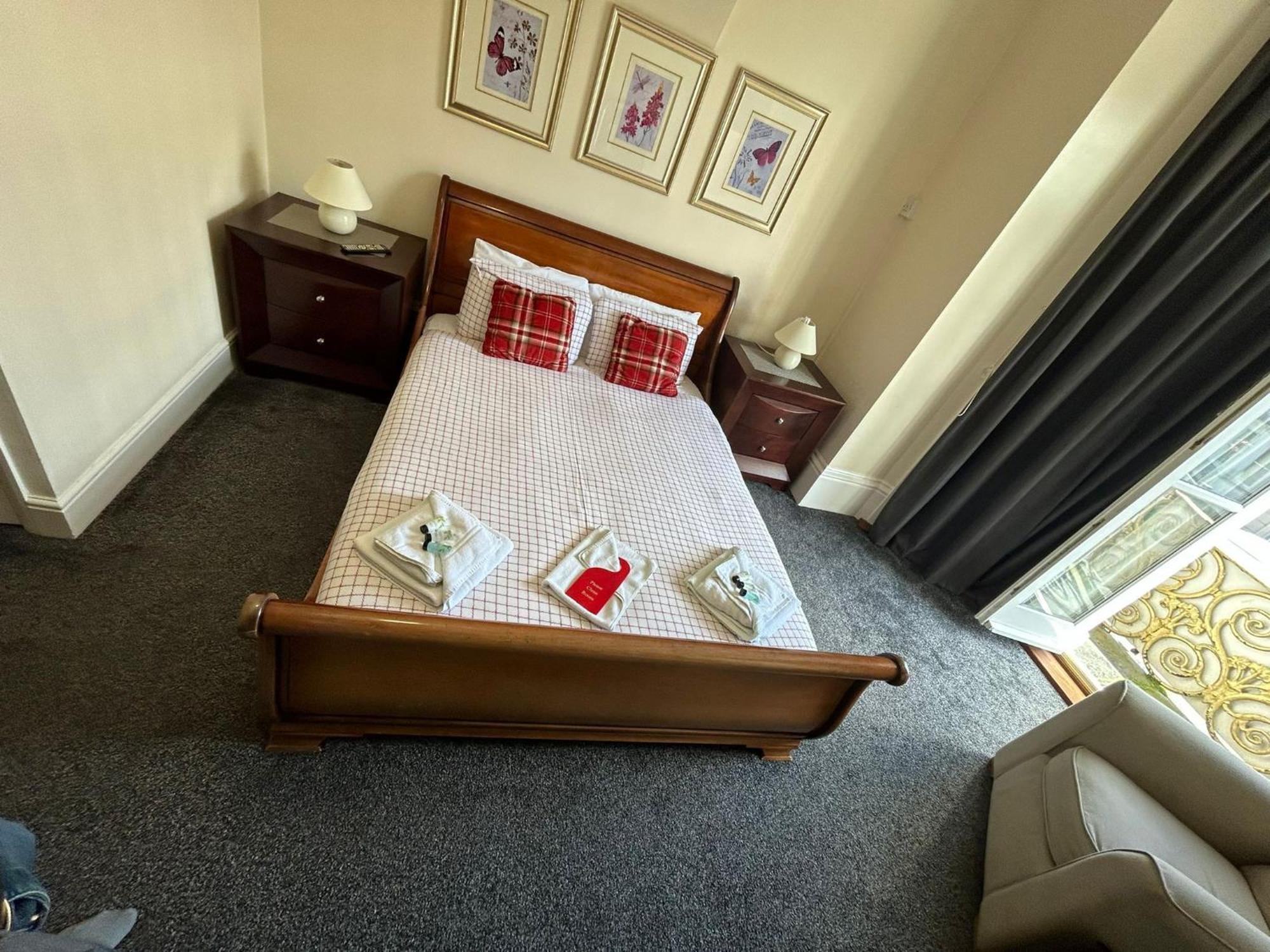 The Lyndhurst Guest House Γκρέιτ Γιάρμουθ Εξωτερικό φωτογραφία