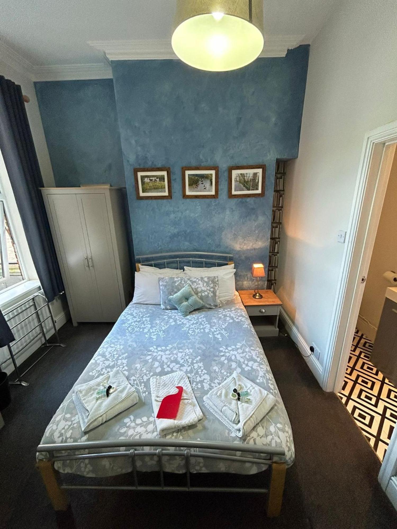 The Lyndhurst Guest House Γκρέιτ Γιάρμουθ Εξωτερικό φωτογραφία