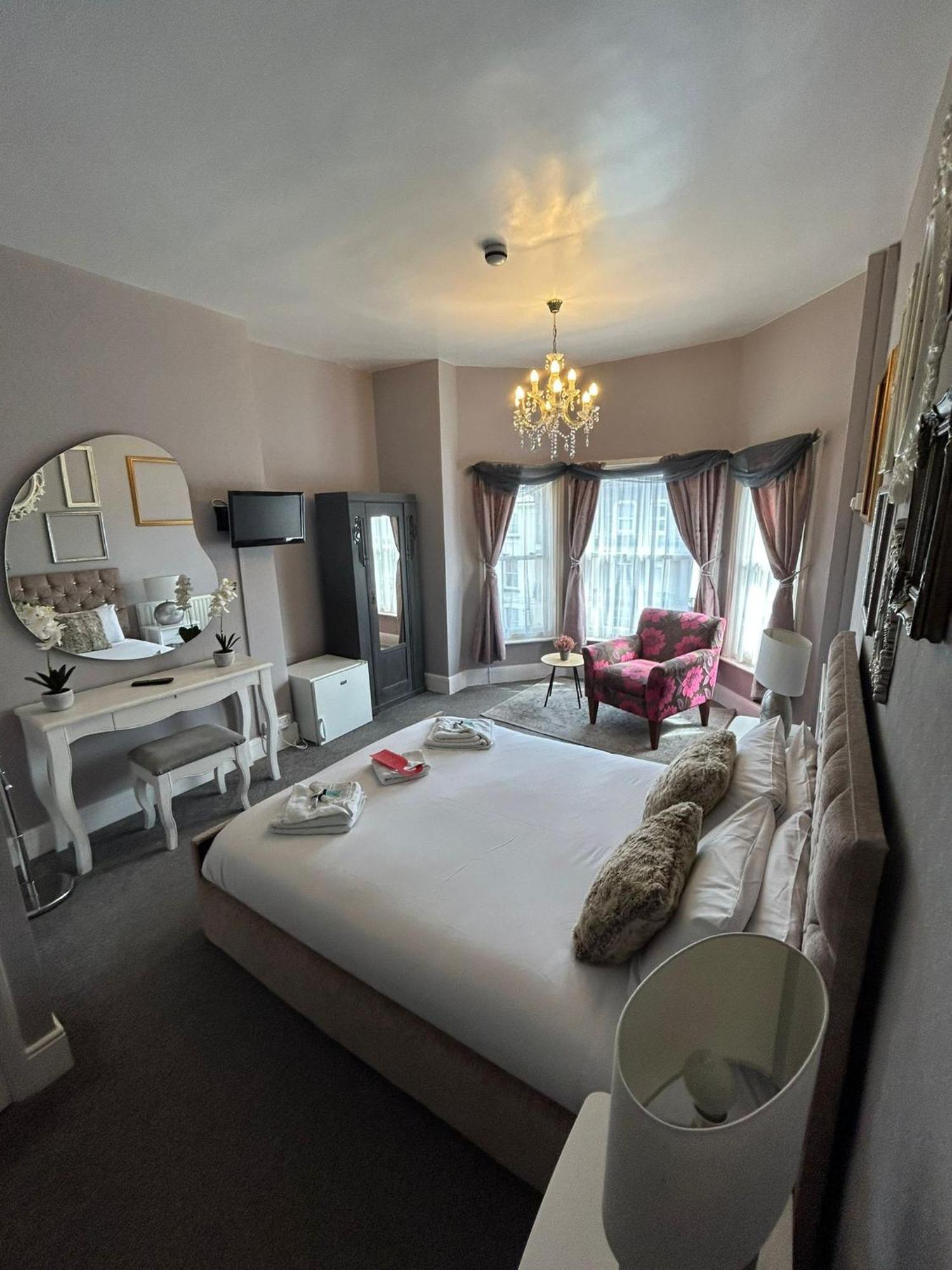 The Lyndhurst Guest House Γκρέιτ Γιάρμουθ Δωμάτιο φωτογραφία